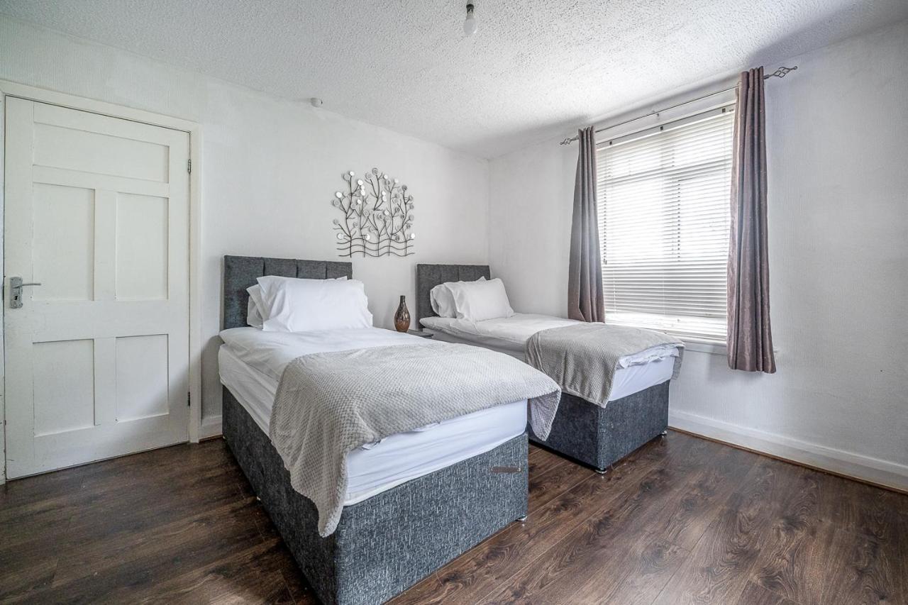 Spacious Worcester City Centre House Экстерьер фото