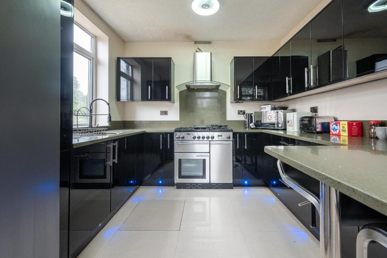 Spacious Worcester City Centre House Экстерьер фото
